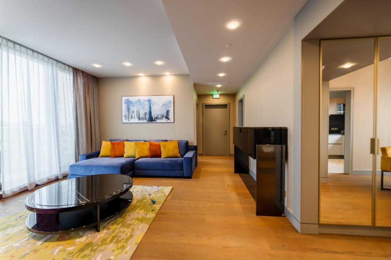 Fourty Three Luxury Serviced Apartments — Foto’s 3